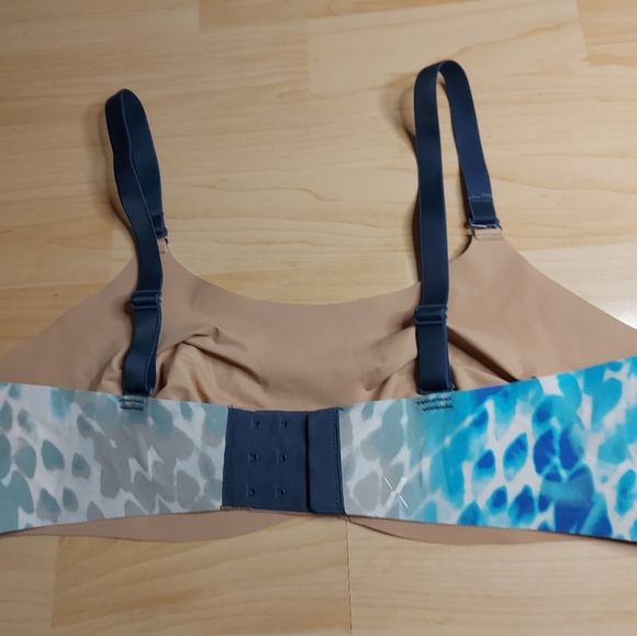 Knix Blue & White Pattern Bra - Picture 4 of 6